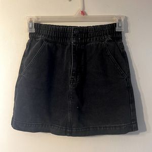 Forever 21 black skirt